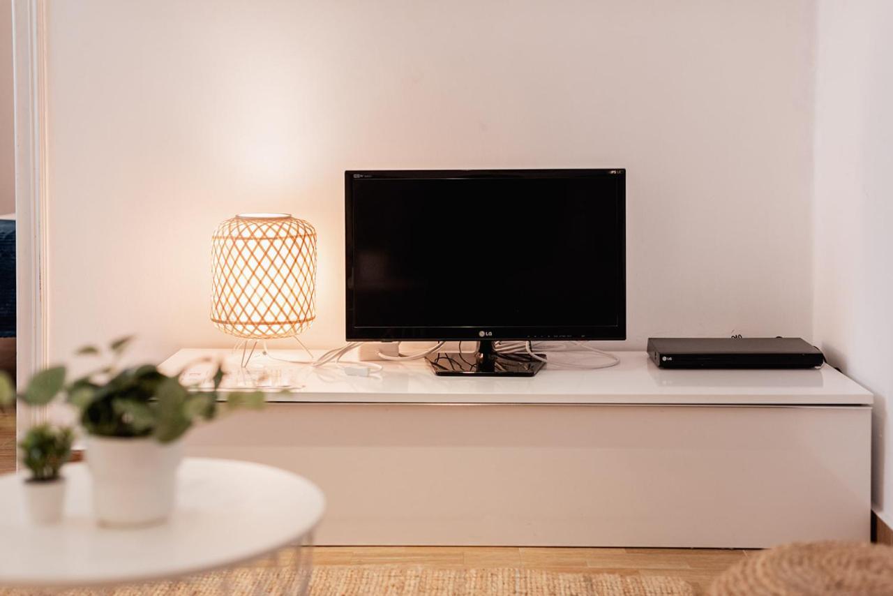 Apartamentos Fv Flats Valencia - Mestalla 9 المظهر الخارجي الصورة